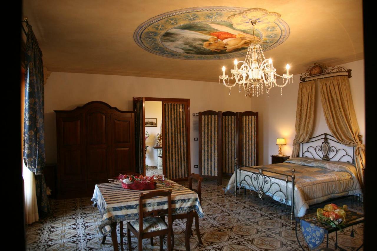 Bed and Breakfast Cali Nitta Corigliano dʼOtranto Exterior foto