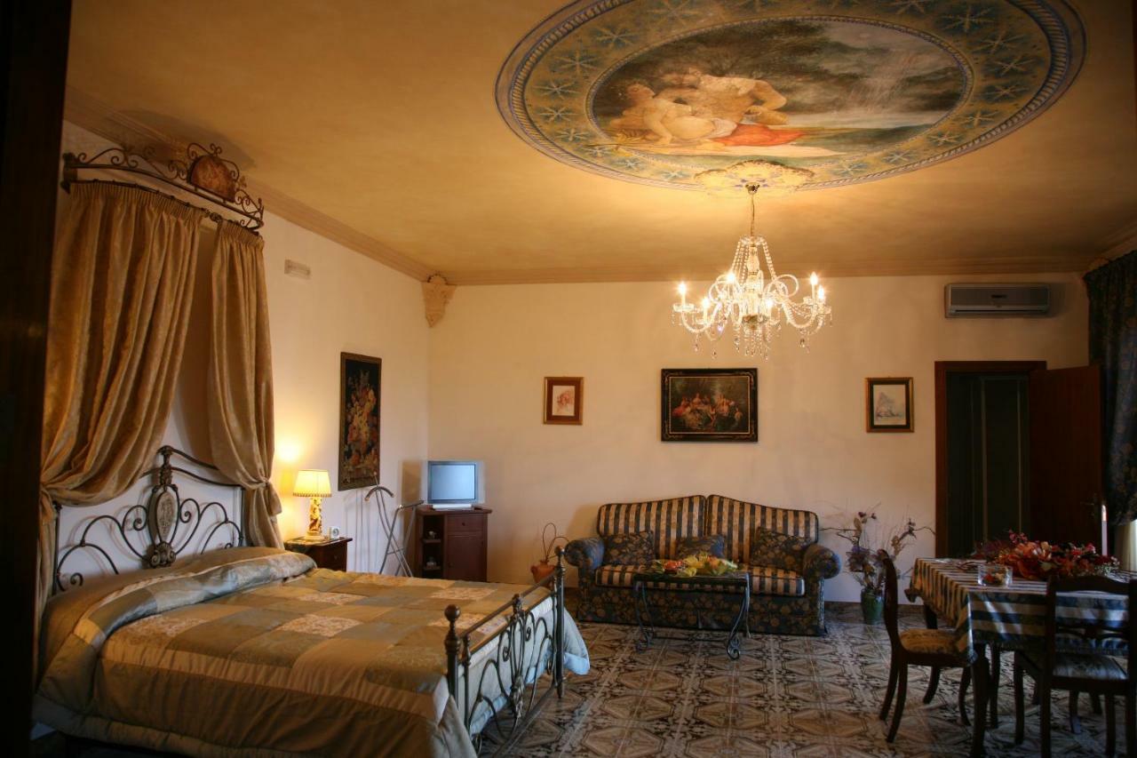 Bed and Breakfast Cali Nitta Corigliano dʼOtranto Exterior foto